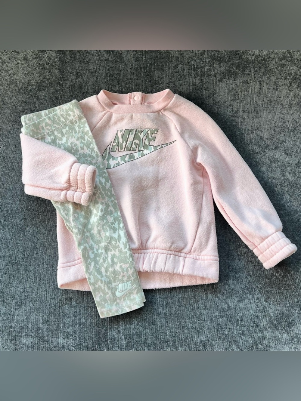 Nike Girls Leopard Sweater Set Size 12 Months